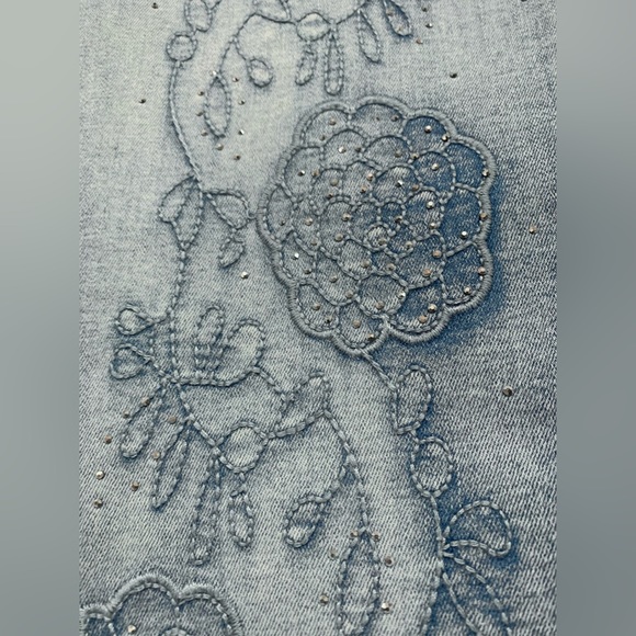FDJ French Dressing Jeans Olivia Slim Ankle Sky Blue Floral Embroidered Jeans 10 - Picture 6 of 14